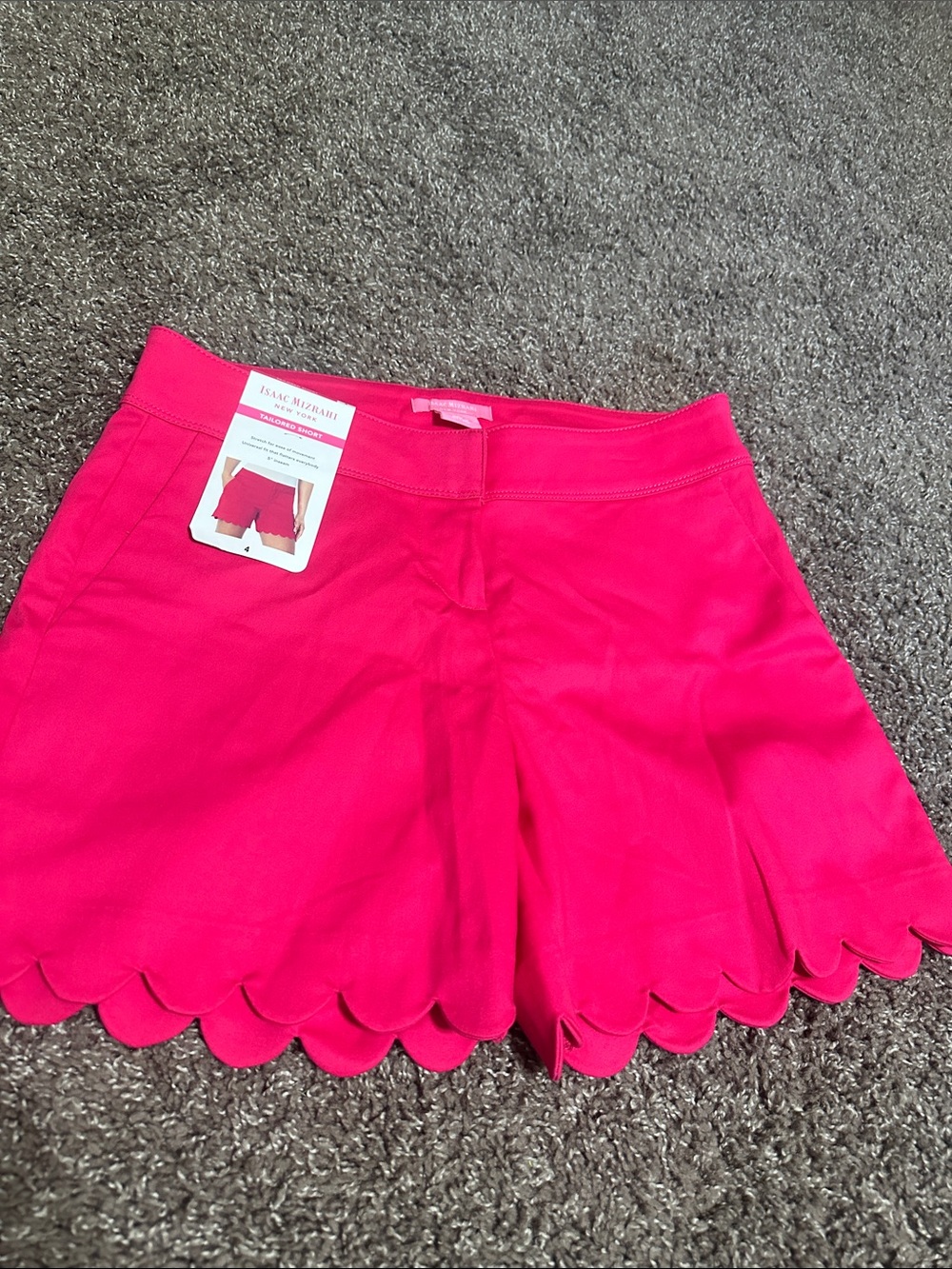 Isaac Mizrahi Women's Hot Pink Scallop Hem Shorts
